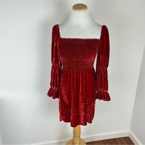 Reformation Albi Velvet Smocked Puff Sleeves Dress in Crimson Red Size S B32 - Picture 3 of 7